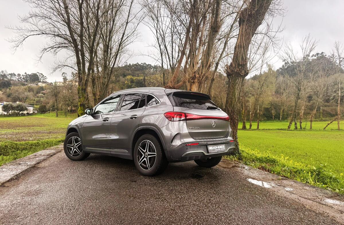 MERCEDES EQA 250 AMG Line