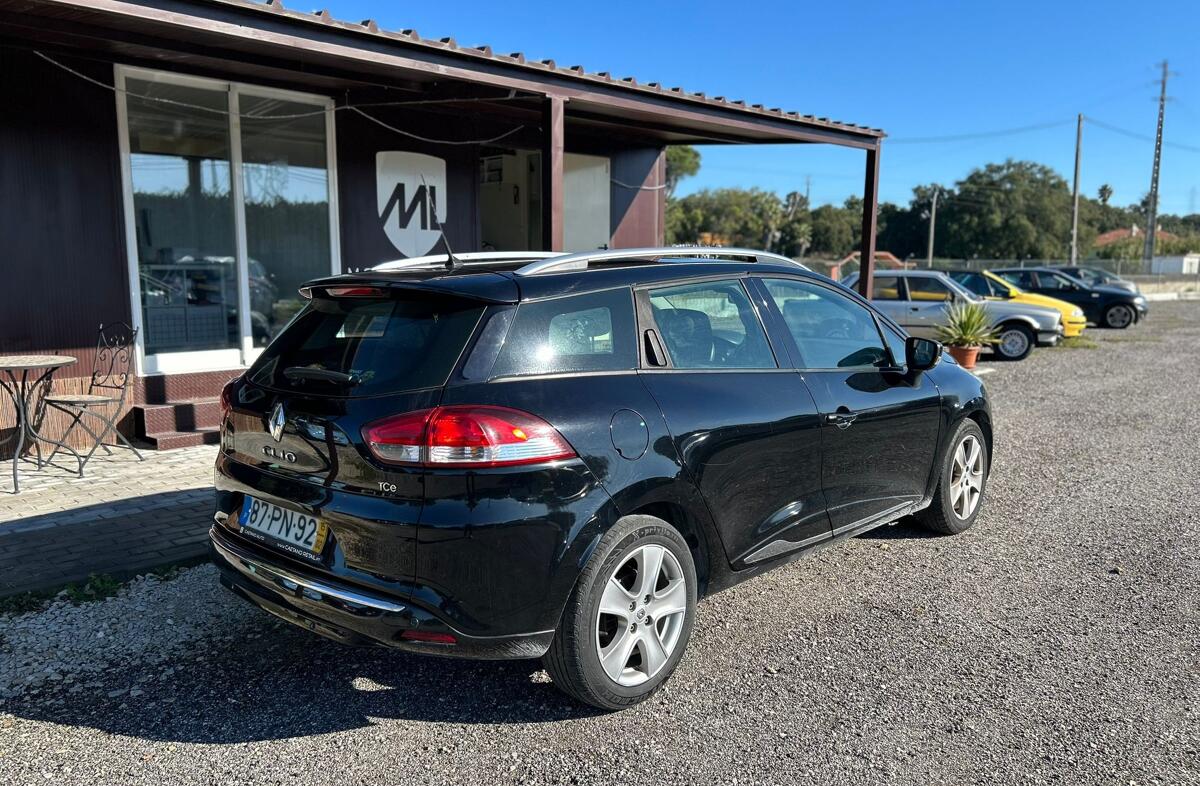 RENAULT Clio 0.9 TCE Confort