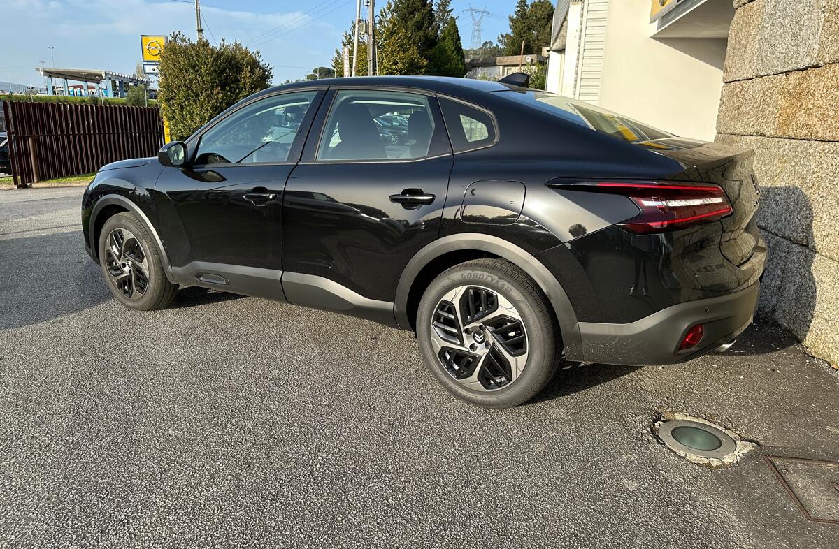 CITROEN C4 1.2 PureTech Plus EAT8