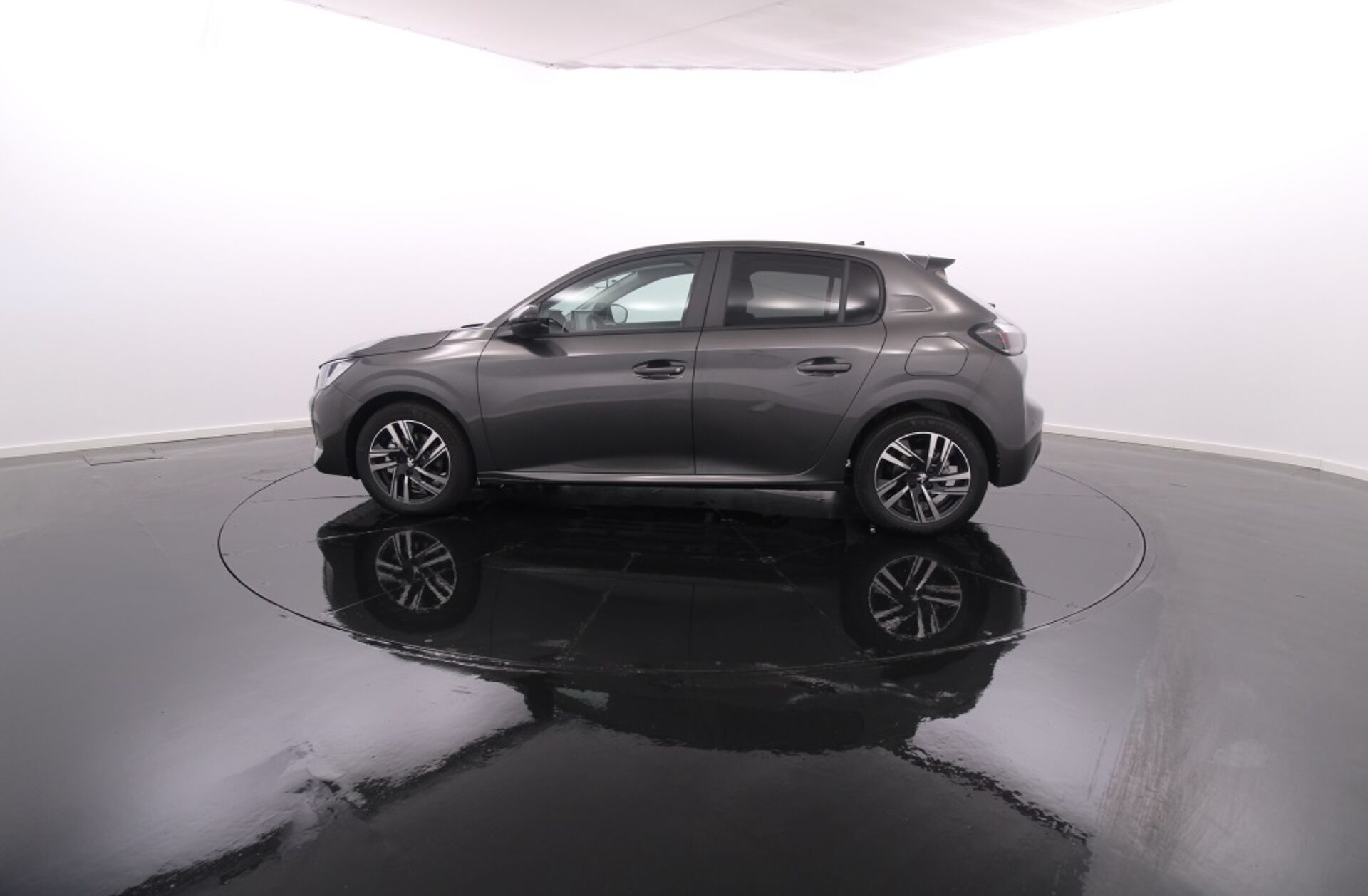 PEUGEOT 208 1.2 PureTech Active