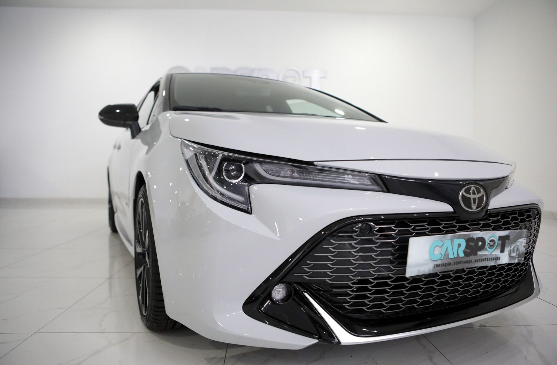 TOYOTA Corolla 2.0 Hybrid GR-Sport