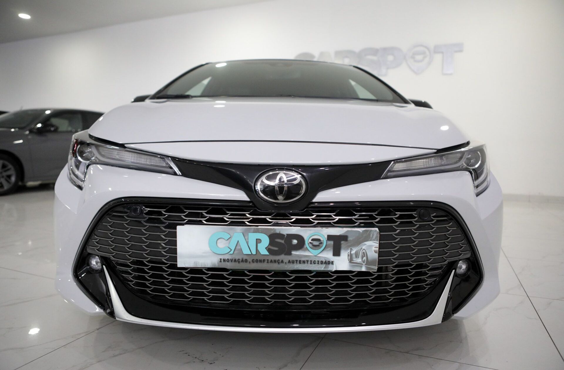 TOYOTA Corolla 2.0 Hybrid GR-Sport