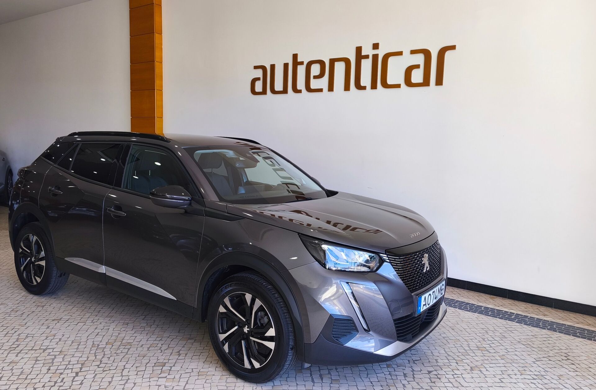 PEUGEOT 2008 1.2 PureTech Allure