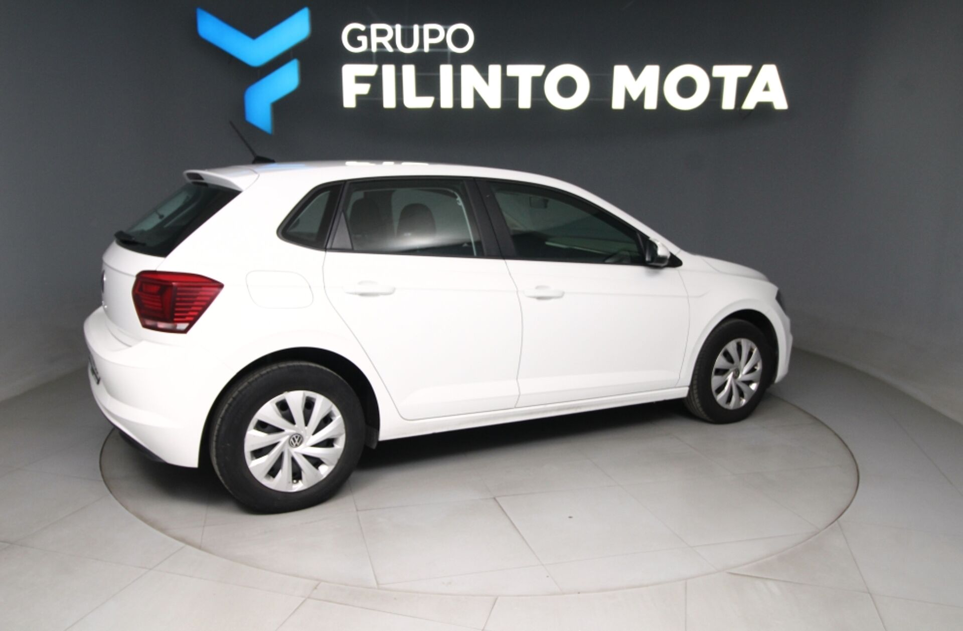 VOLKSWAGEN Polo 1.0 Confortline