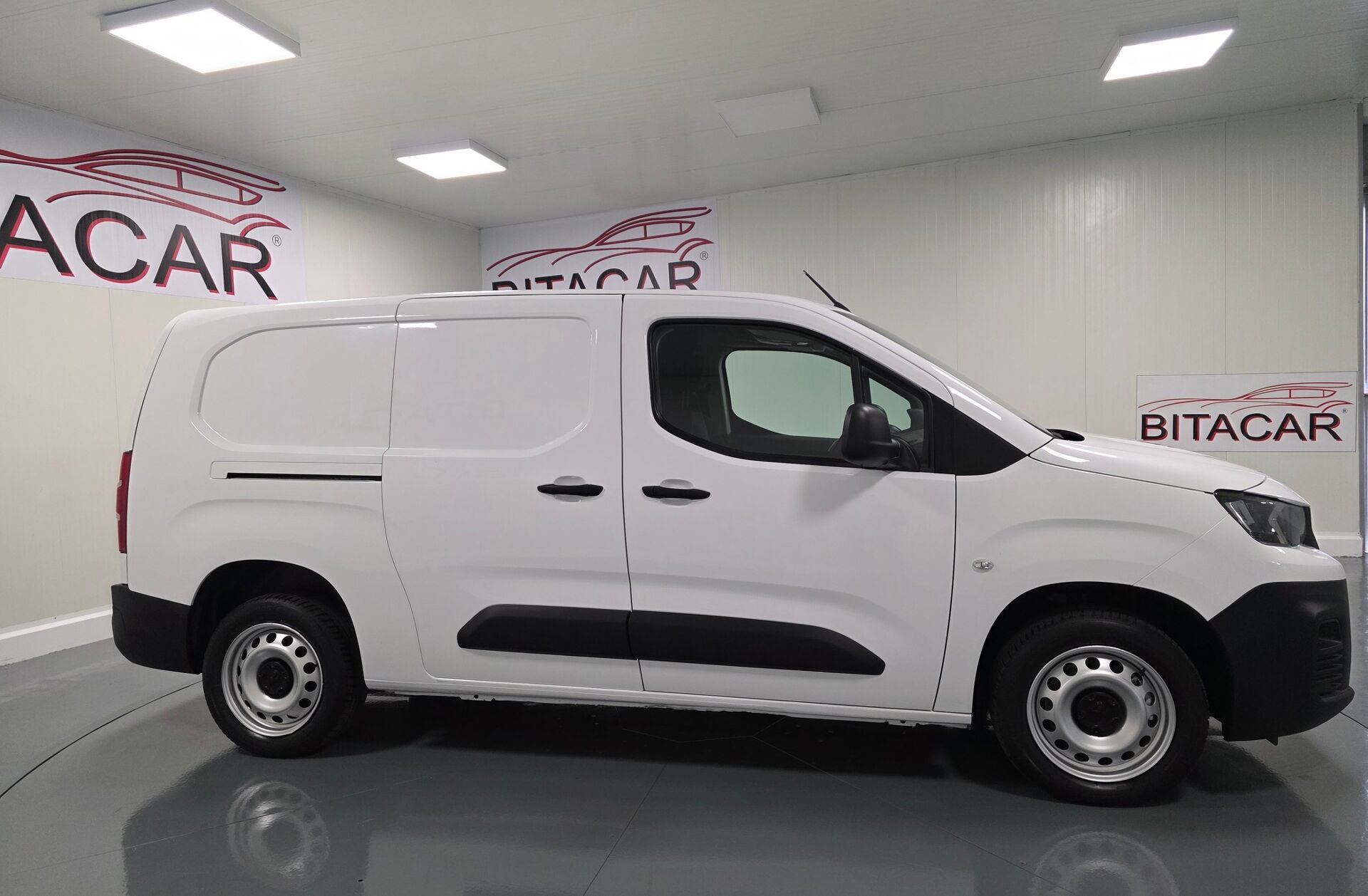 PEUGEOT Partner 1.5 BlueHDi Asp.Lon.EAT8