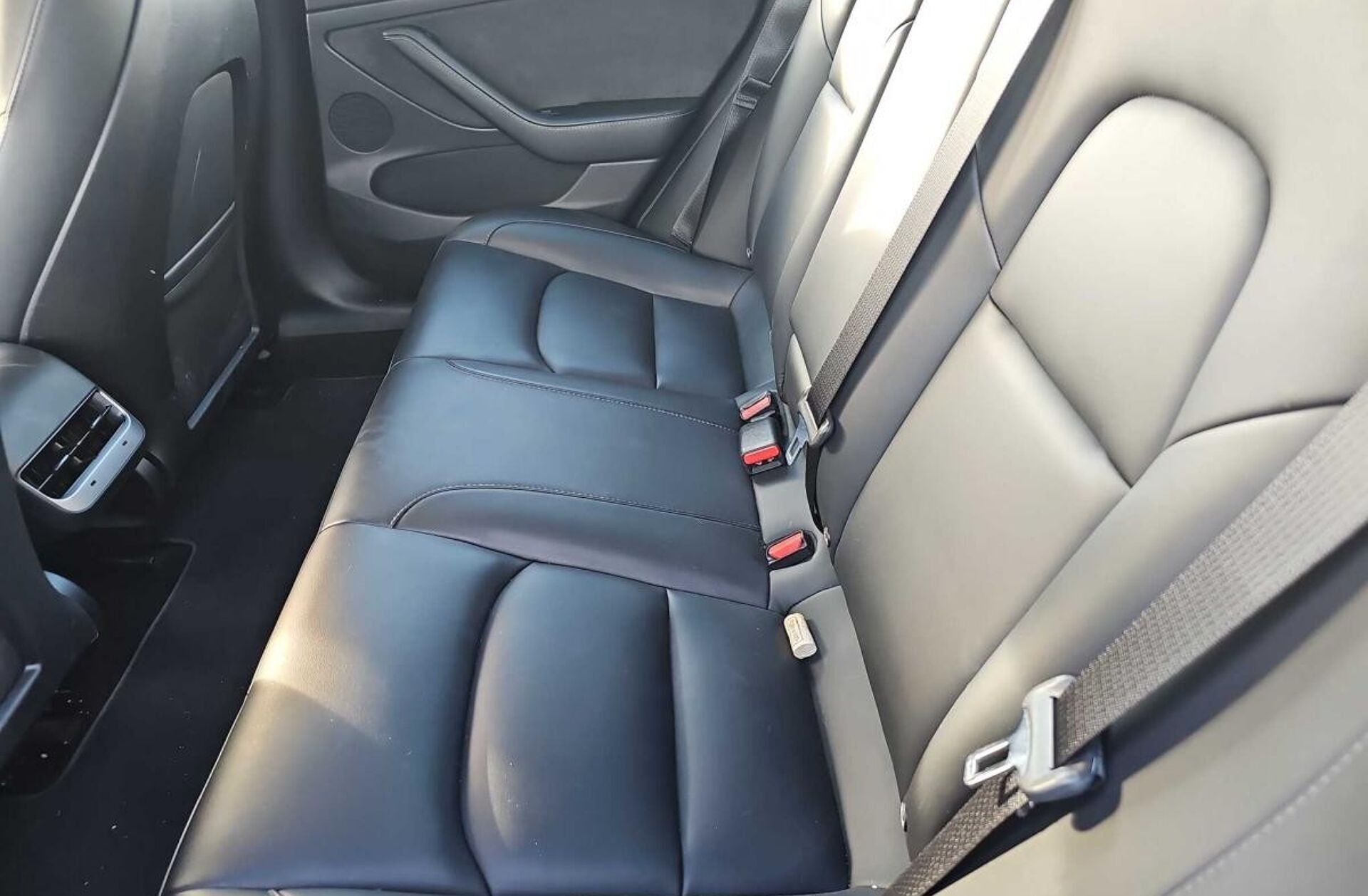 TESLA Model 3 Tração Traseira