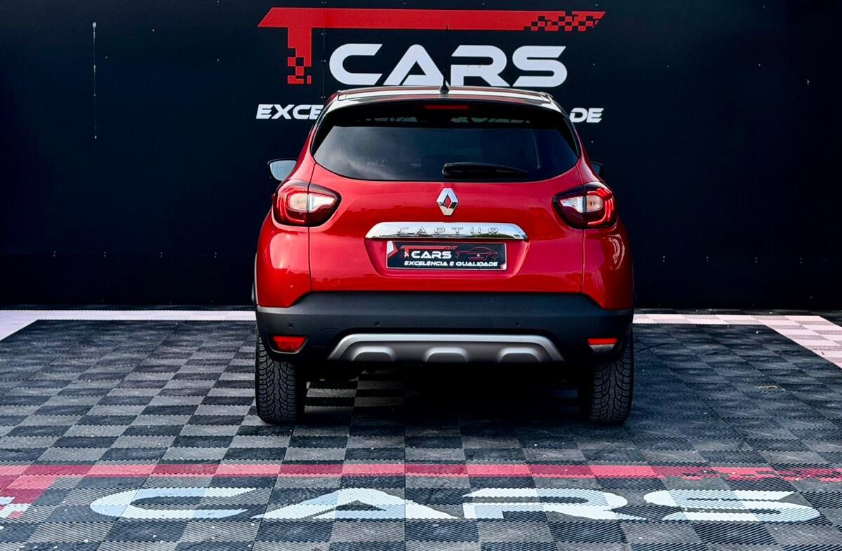 RENAULT Captur 0.9 TCe Exclusive