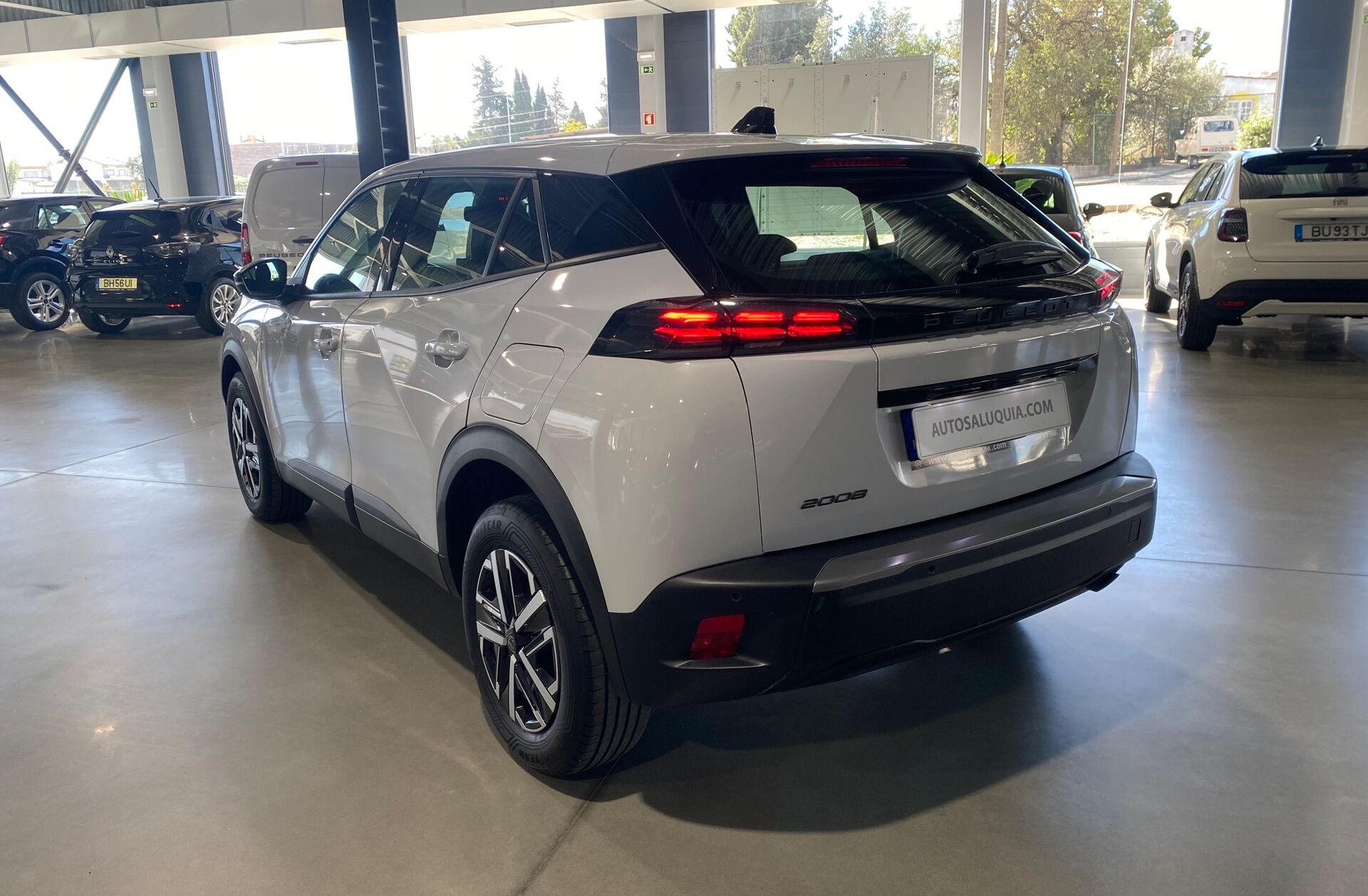 PEUGEOT 2008 1.2 PureTech Active