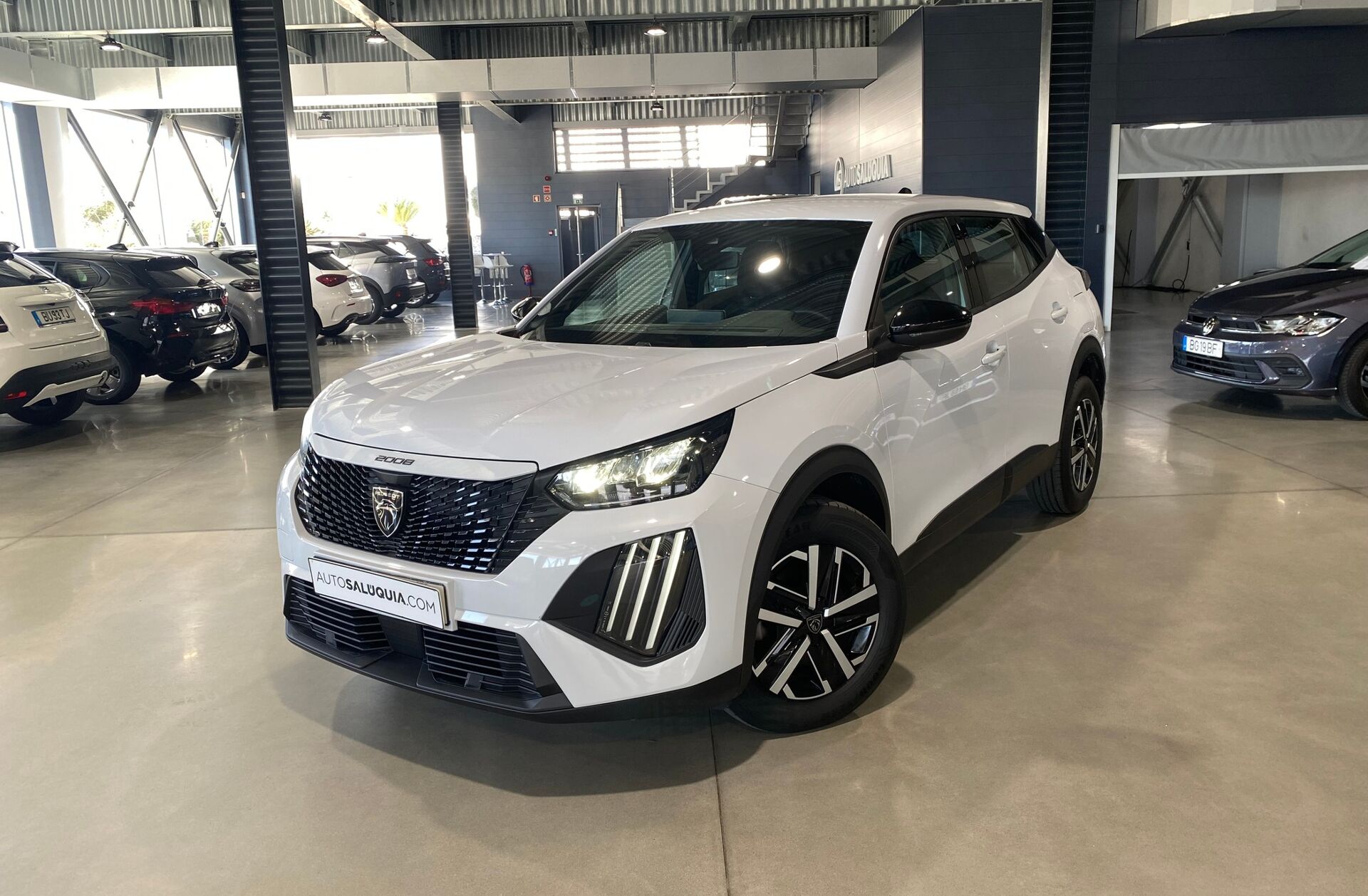 PEUGEOT 2008 1.2 PureTech Active