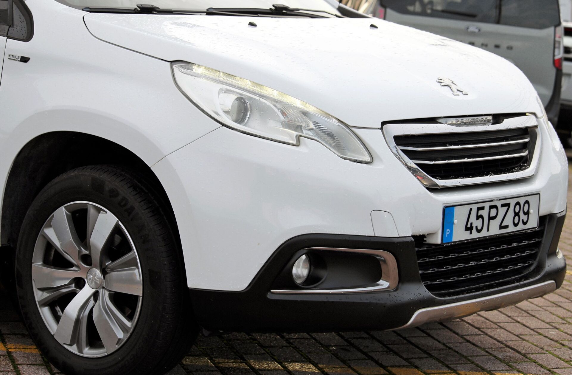 PEUGEOT 2008 1.6 BlueHDi Style