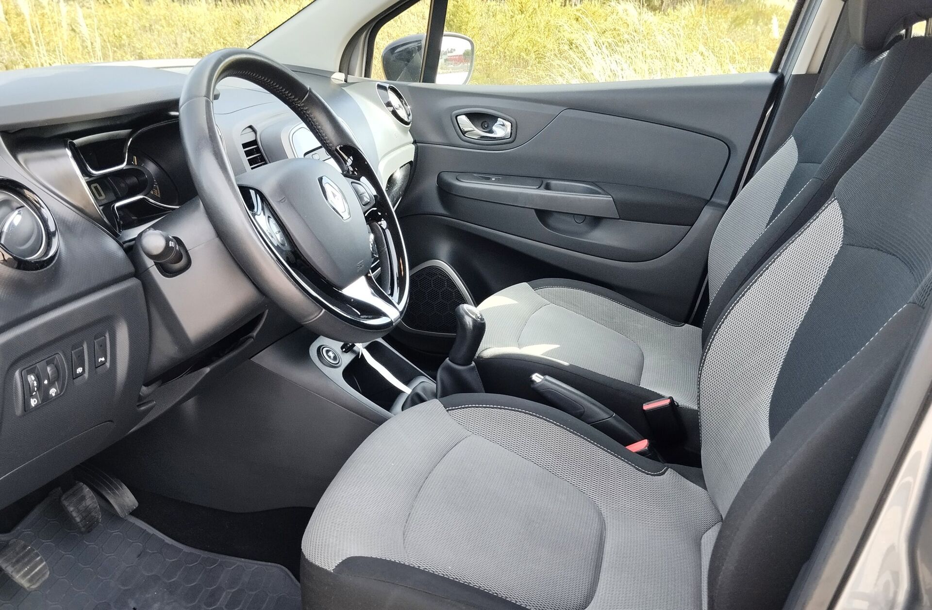 RENAULT Captur 0.9 TCE Exclusive