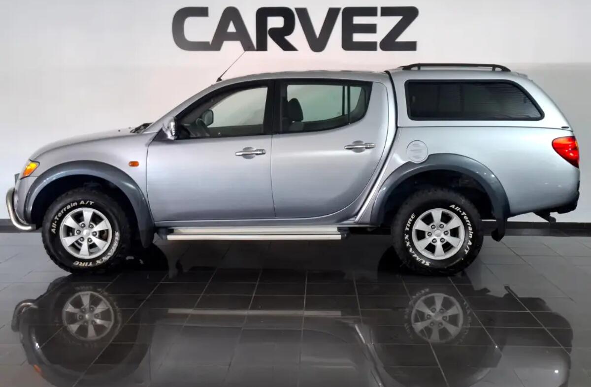 MITSUBISHI L 200 2.5 DI-D CD Instyle