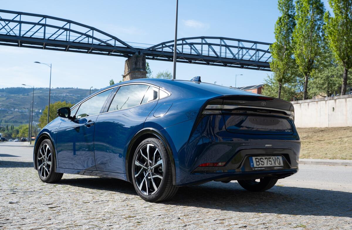 TOYOTA Prius 2.0 Plug-in Luxury