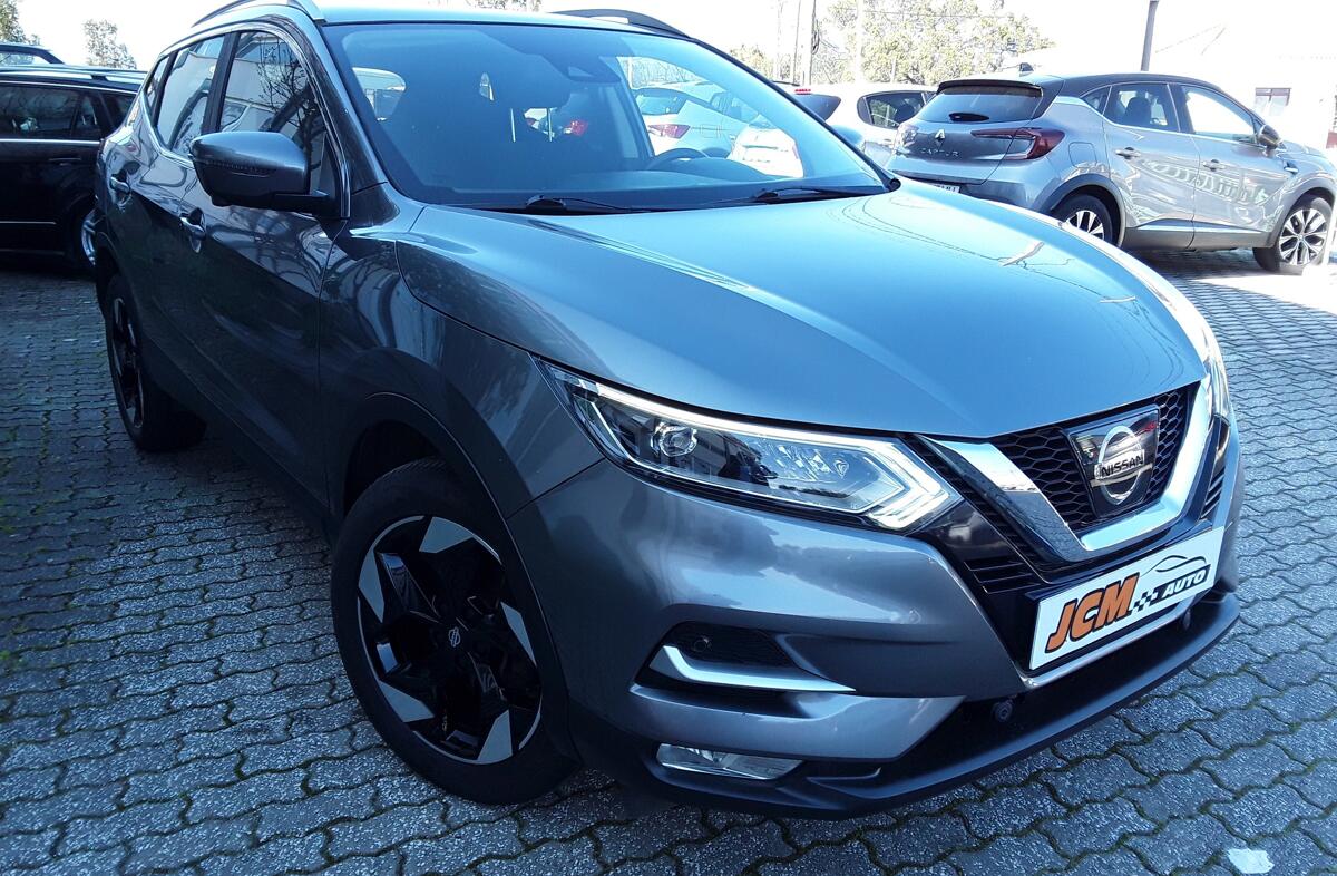 NISSAN Qashqai 1.5 dCi N-Connecta