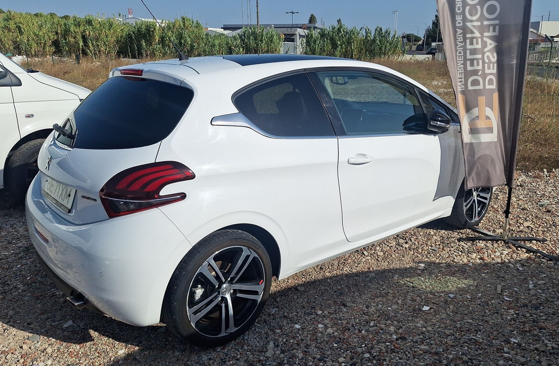PEUGEOT 208 1.2 PureTech GT Line
