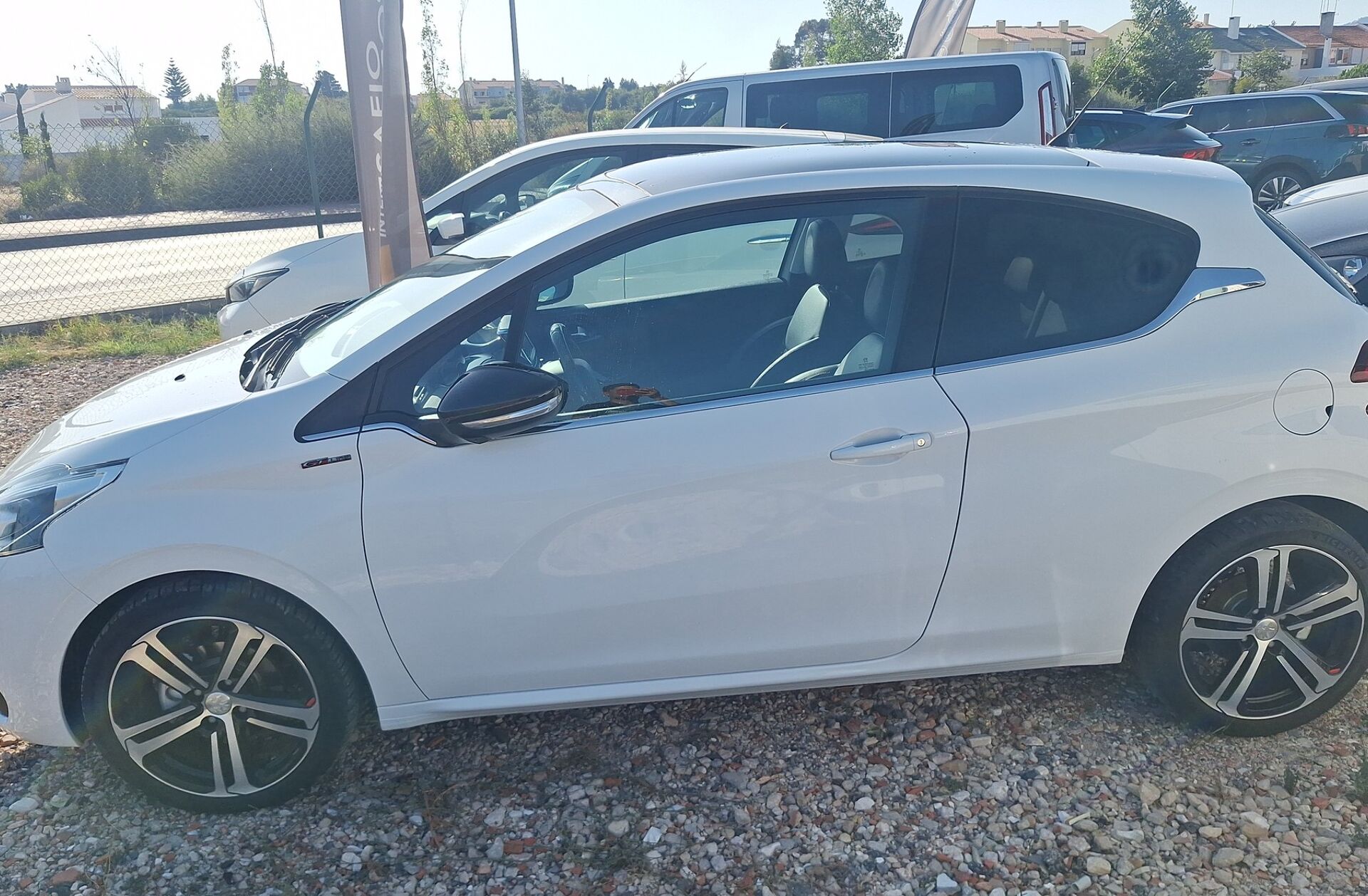 PEUGEOT 208 1.2 PureTech GT Line