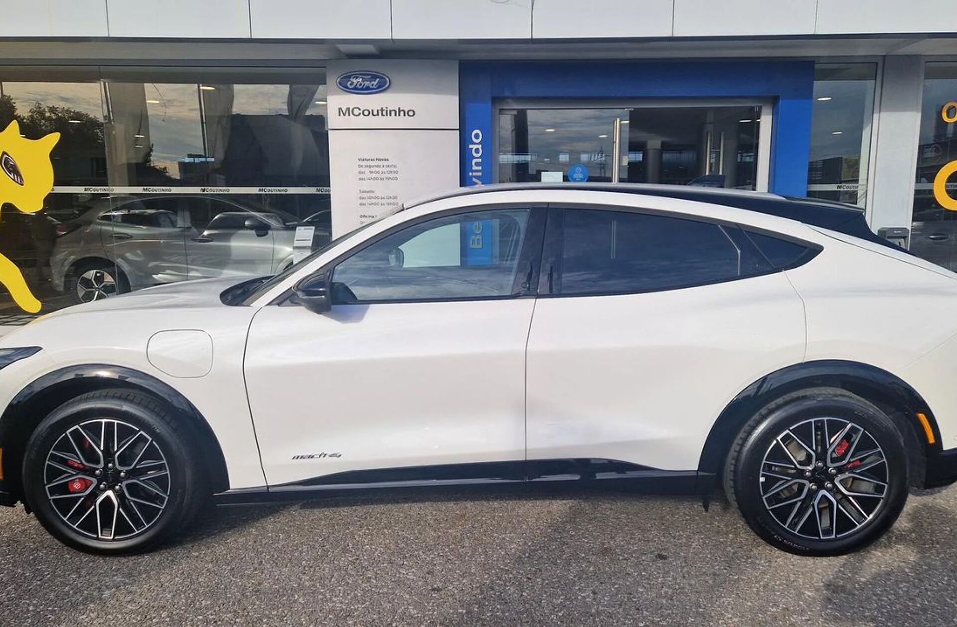 FORD Mustang Mach-E Premium AWD