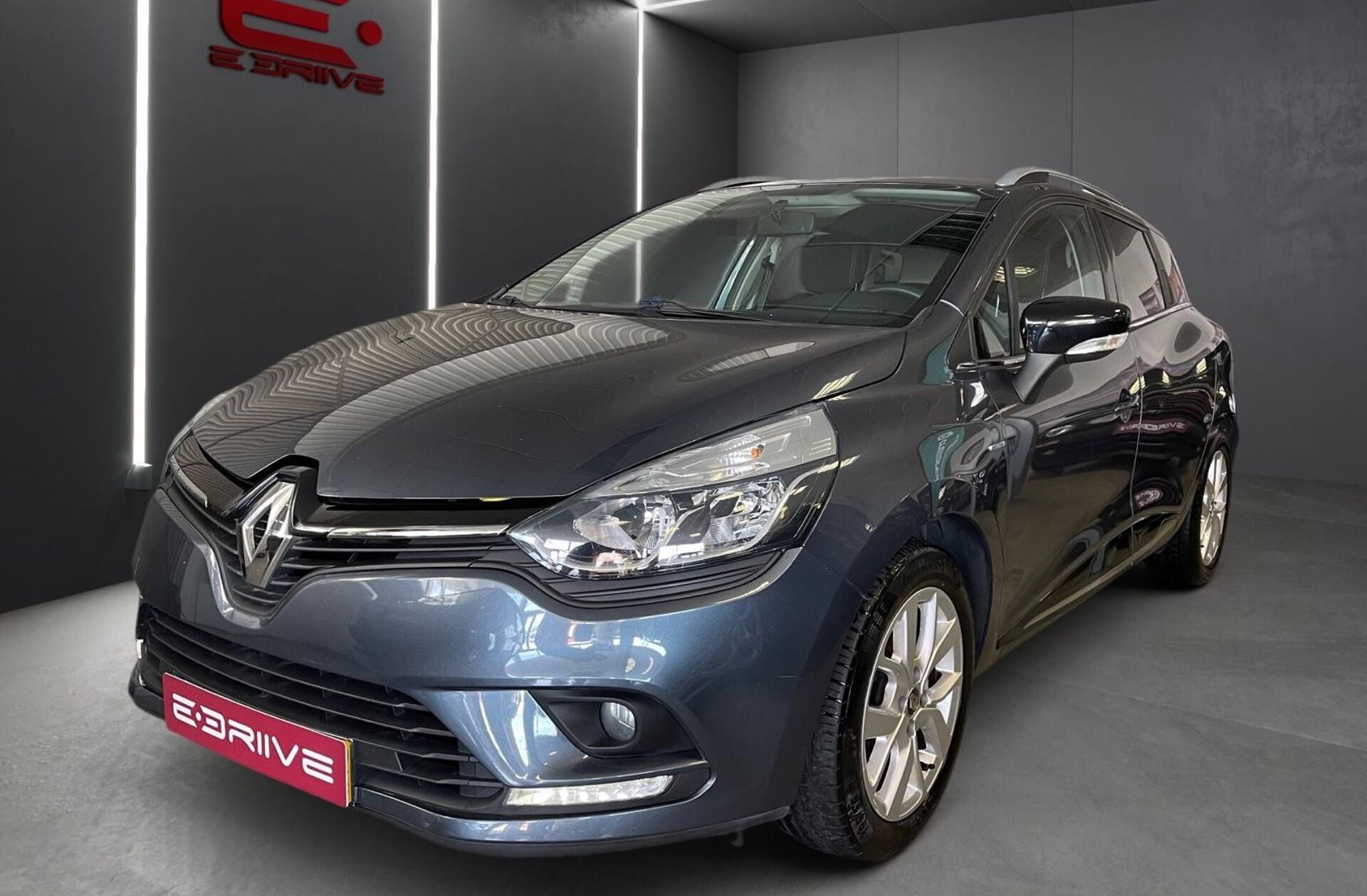 RENAULT Clio 0.9 TCe Limited