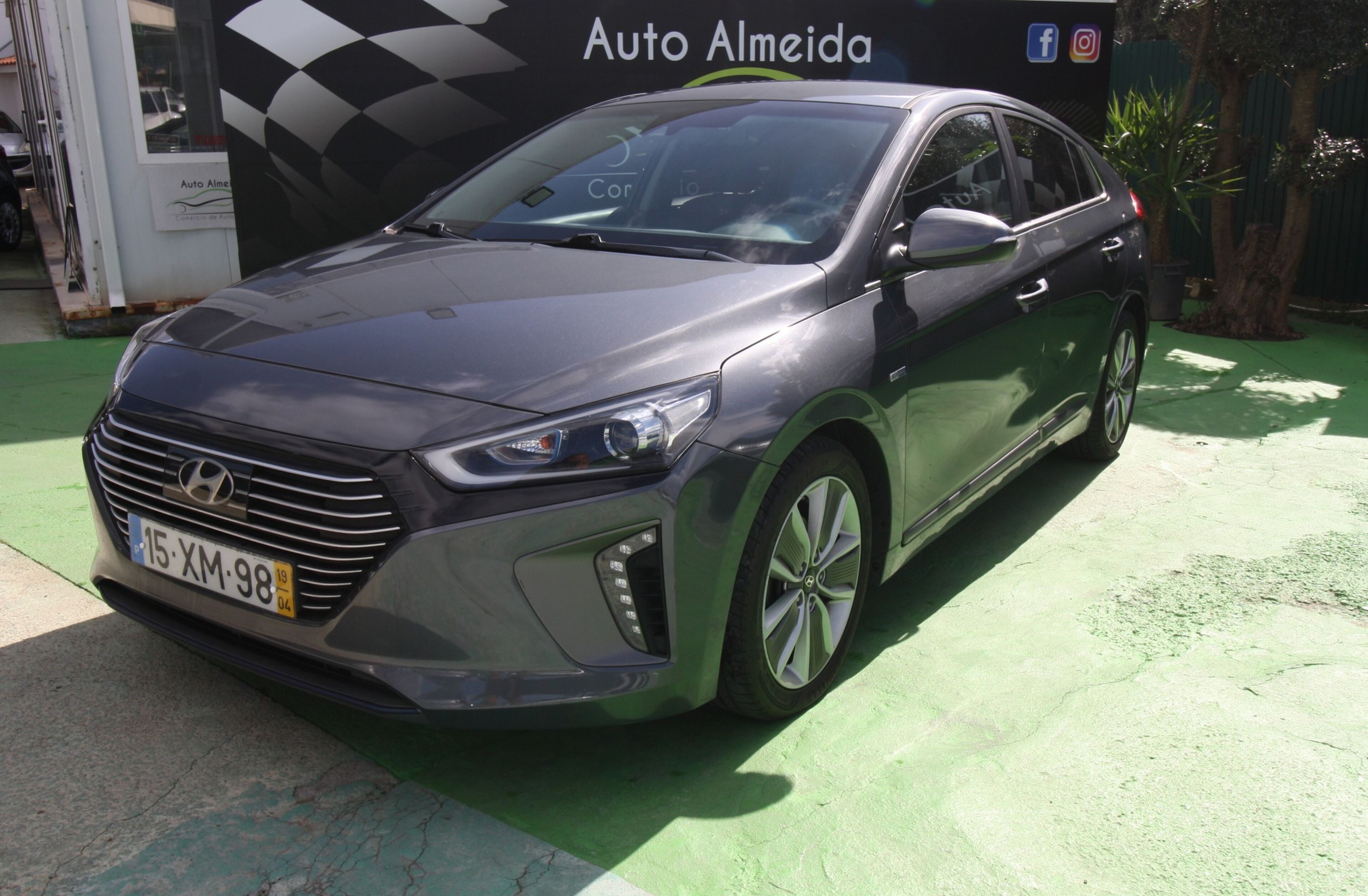 HYUNDAI Ioniq 1.6 GDI HEV Hybrid Tech