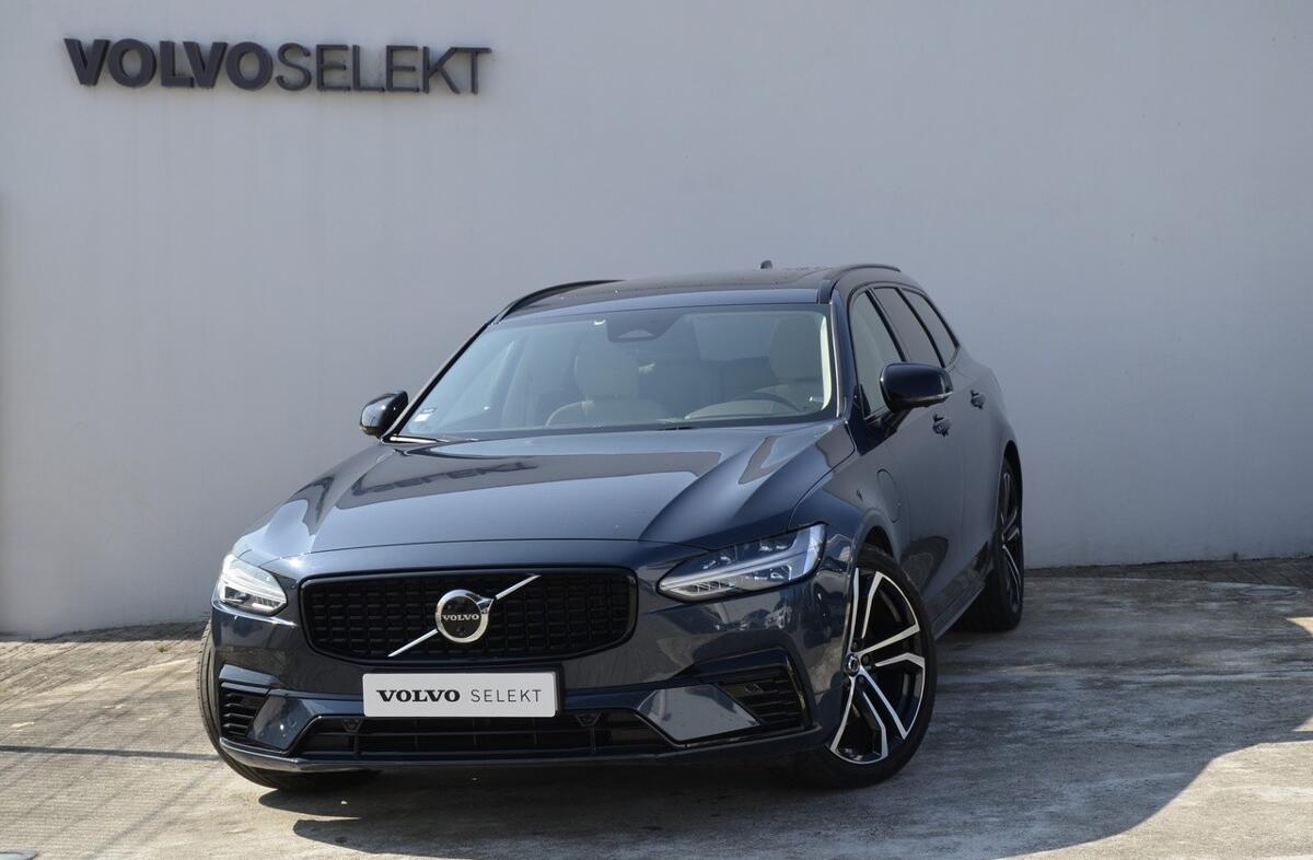VOLVO V90 2.0 T6 PHEV Plus Dark AWD