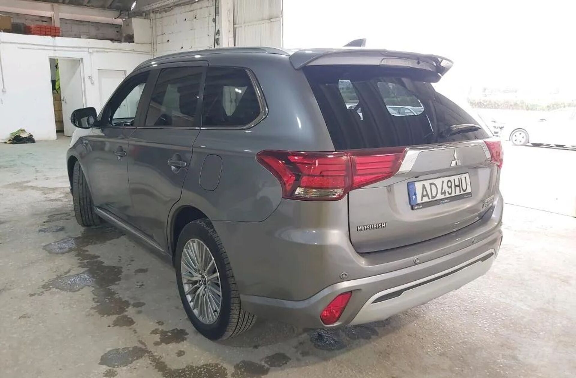 MITSUBISHI Outlander 2.4 PHEV Instyle