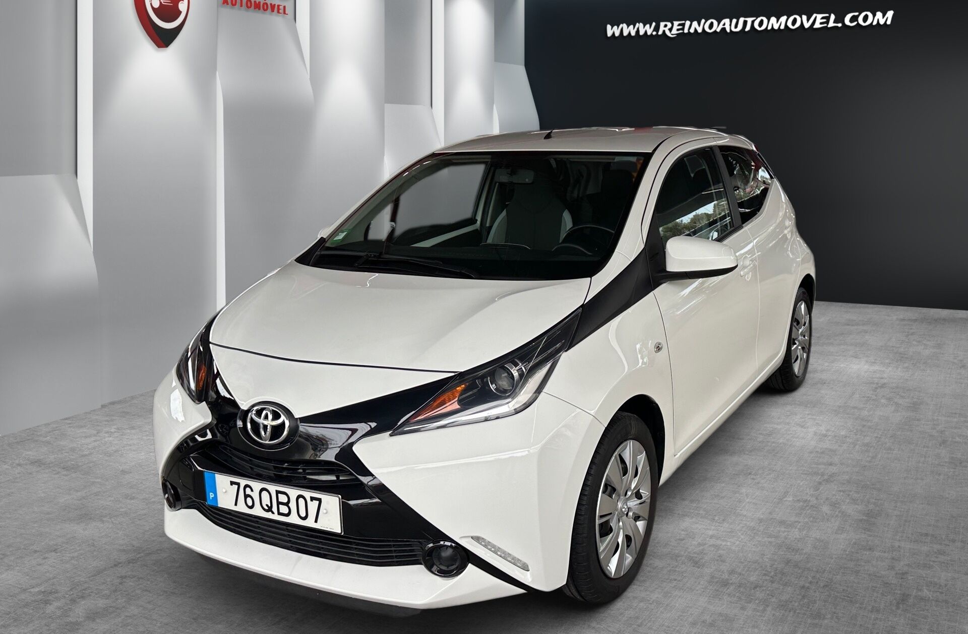 TOYOTA Aygo 1.0 X-Play Plus+X-Touch+TSS