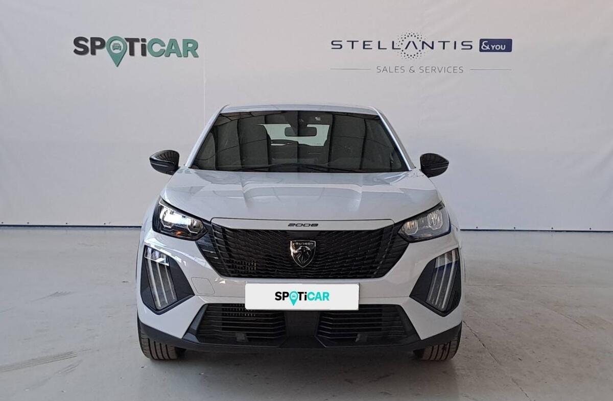 PEUGEOT 2008 1.2 PureTech Style