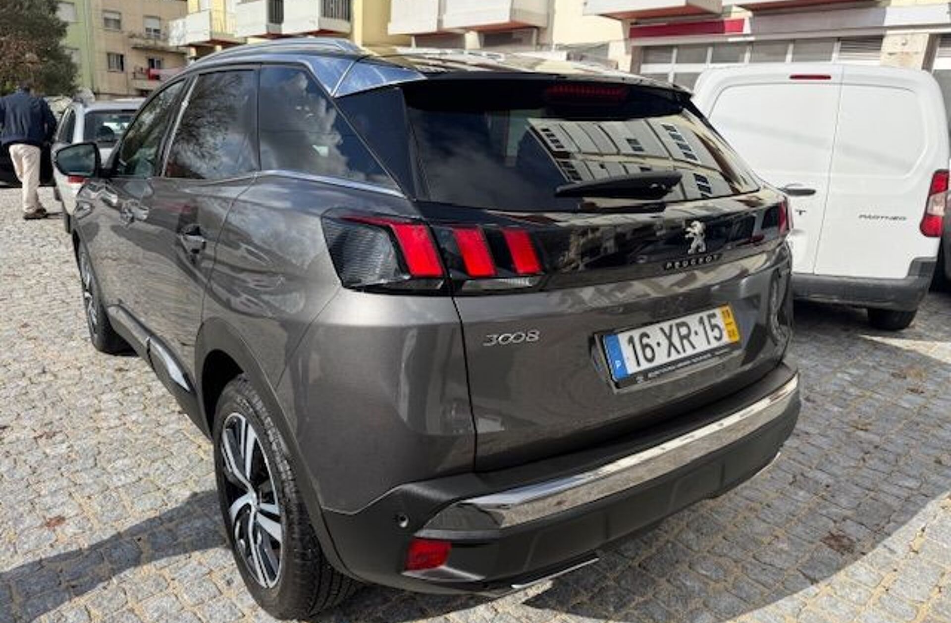 PEUGEOT 3008 1.5 BlueHDi GT Line EAT8