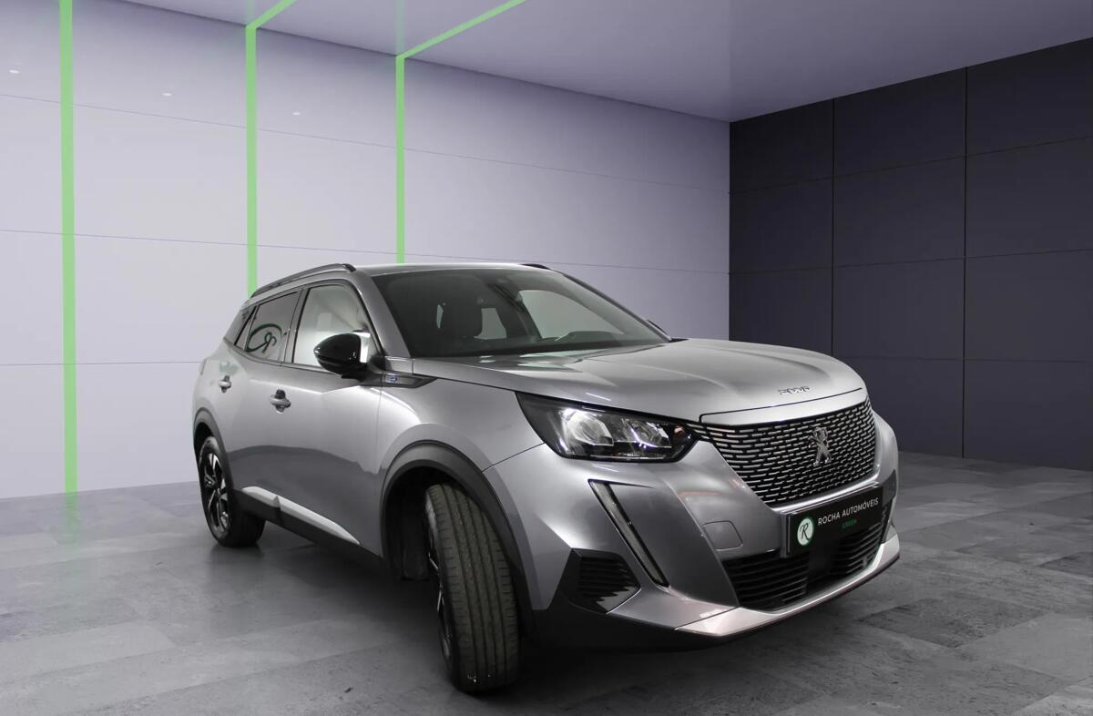 PEUGEOT 2008 e- 50 kWh GT