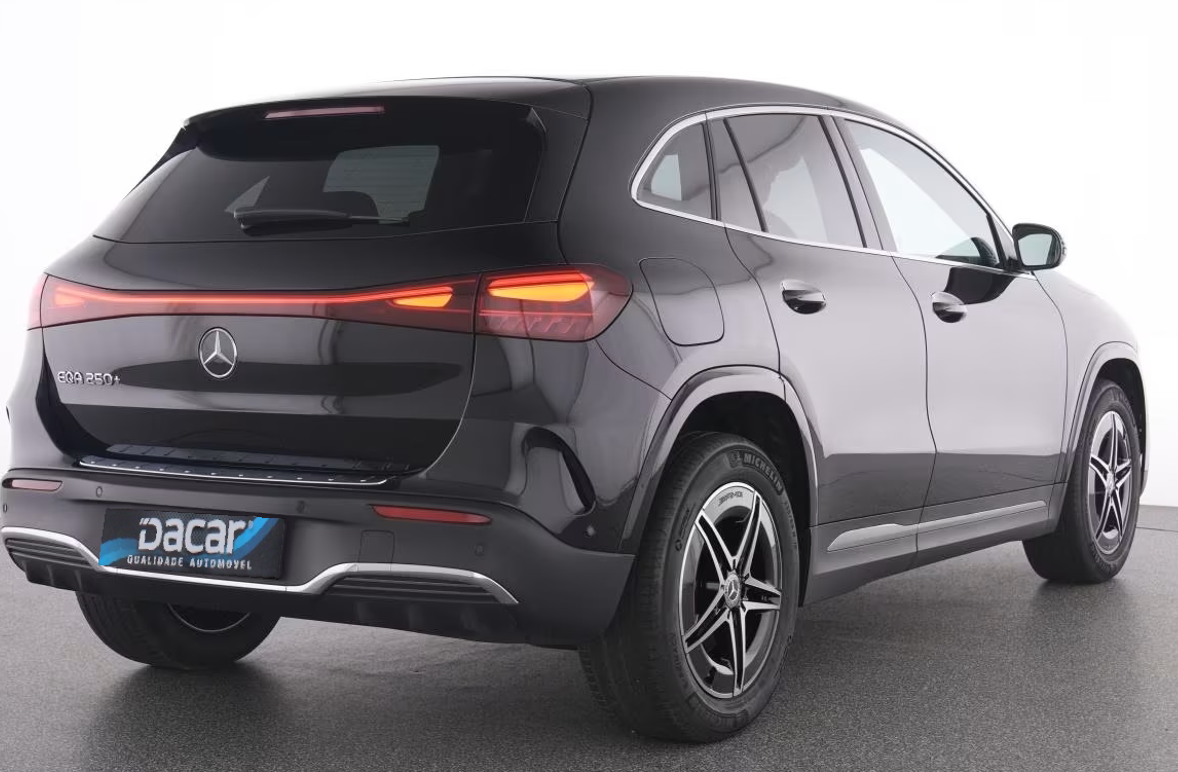 MERCEDES EQA 250+ Edition