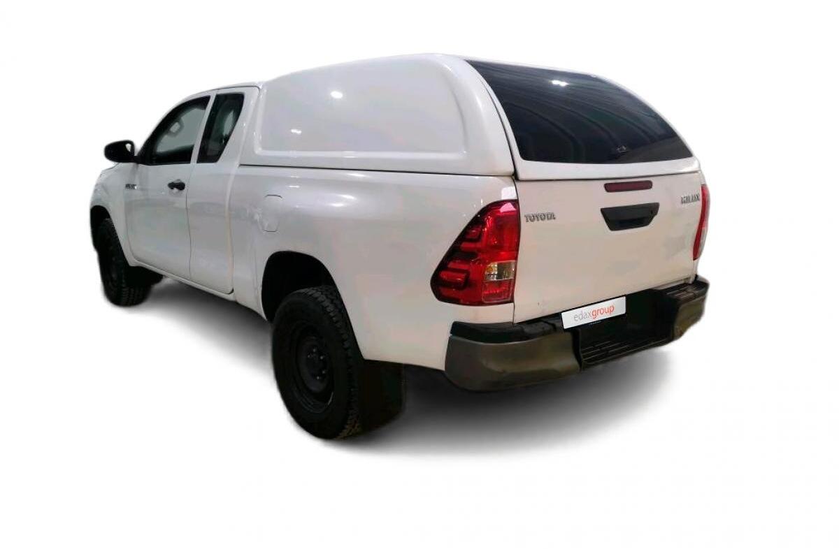 TOYOTA Hilux 2.4 D-4D 4WD CE CM