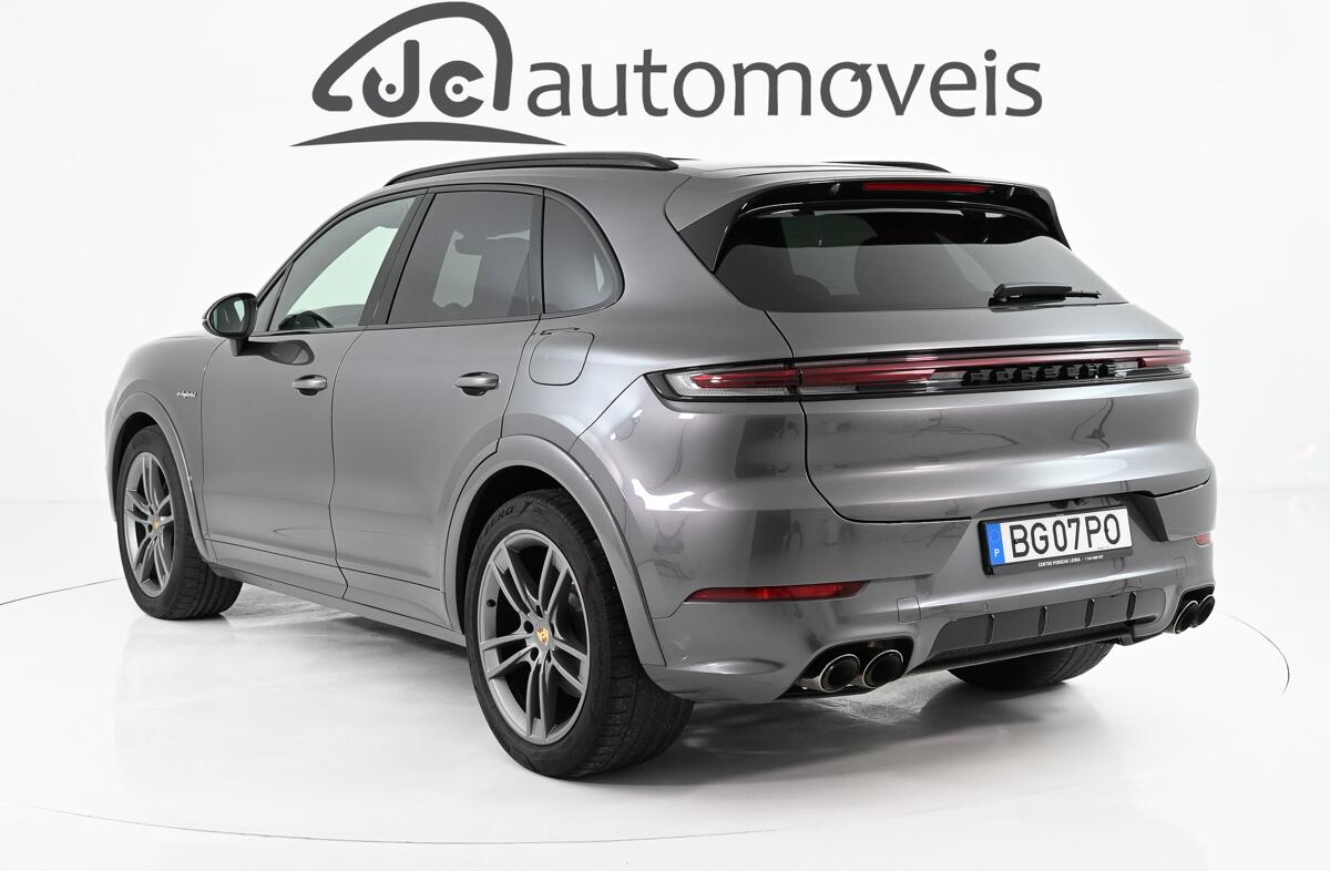 PORSCHE Cayenne E-Hybrid