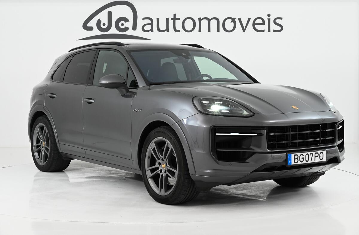 PORSCHE Cayenne E-Hybrid