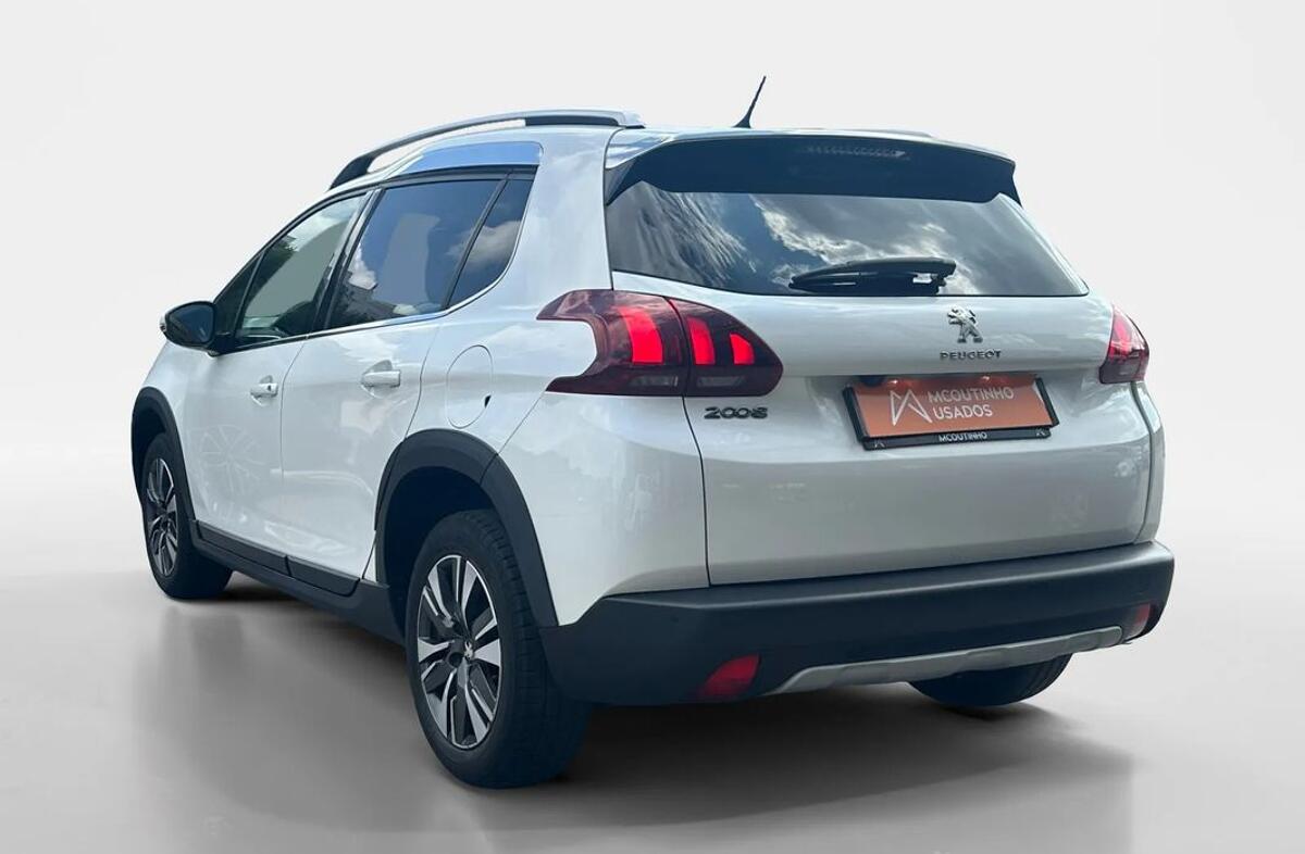 PEUGEOT 2008 1.2 PureTech Allure