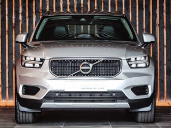 VOLVO XC40 2.0 D3 Momentum