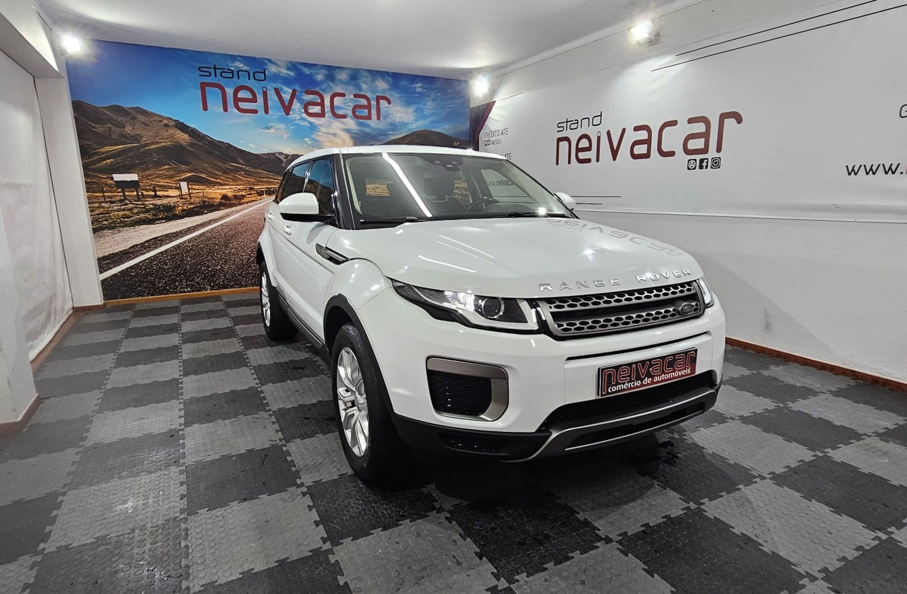 LAND ROVER Range Rover 2.0 eD4 SE Dynamic