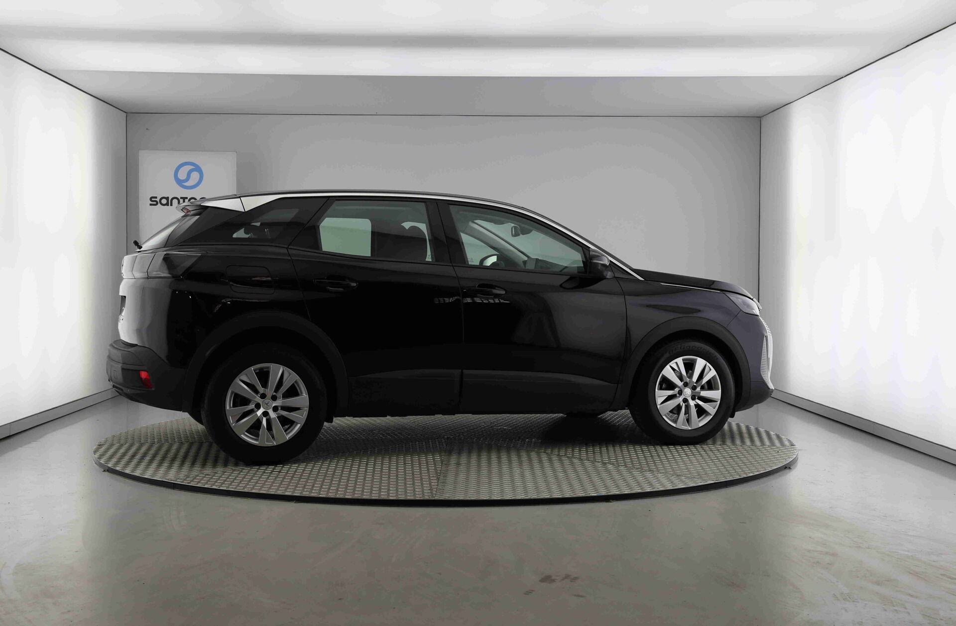 PEUGEOT 3008 1.2 PureTech Active Pack