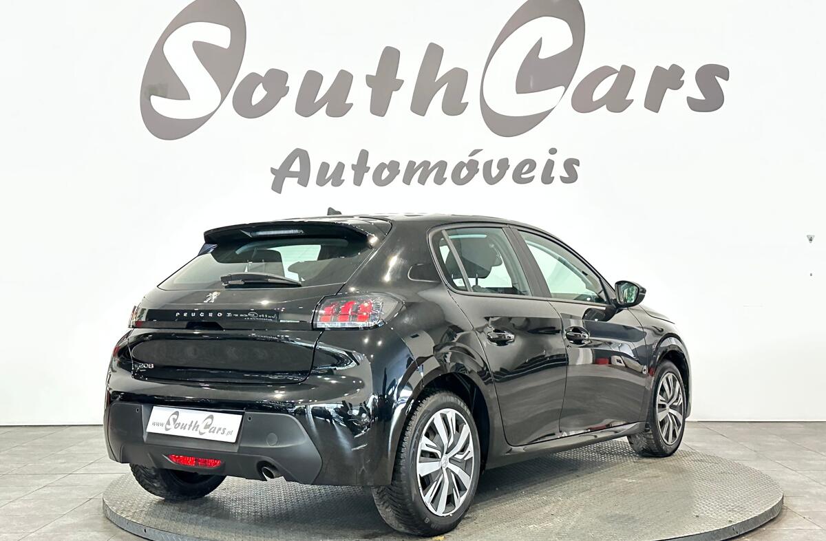 PEUGEOT 208 1.2 PureTech Active