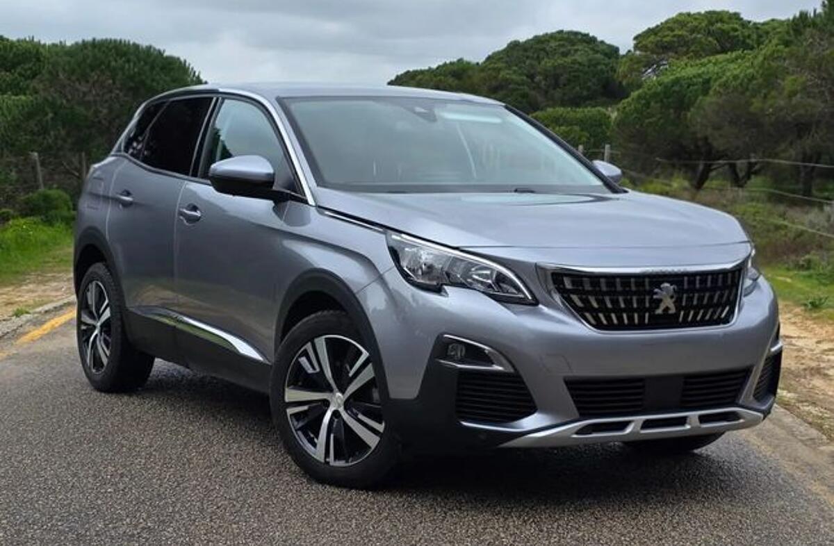 PEUGEOT 3008 1.5 BlueHDi Allure