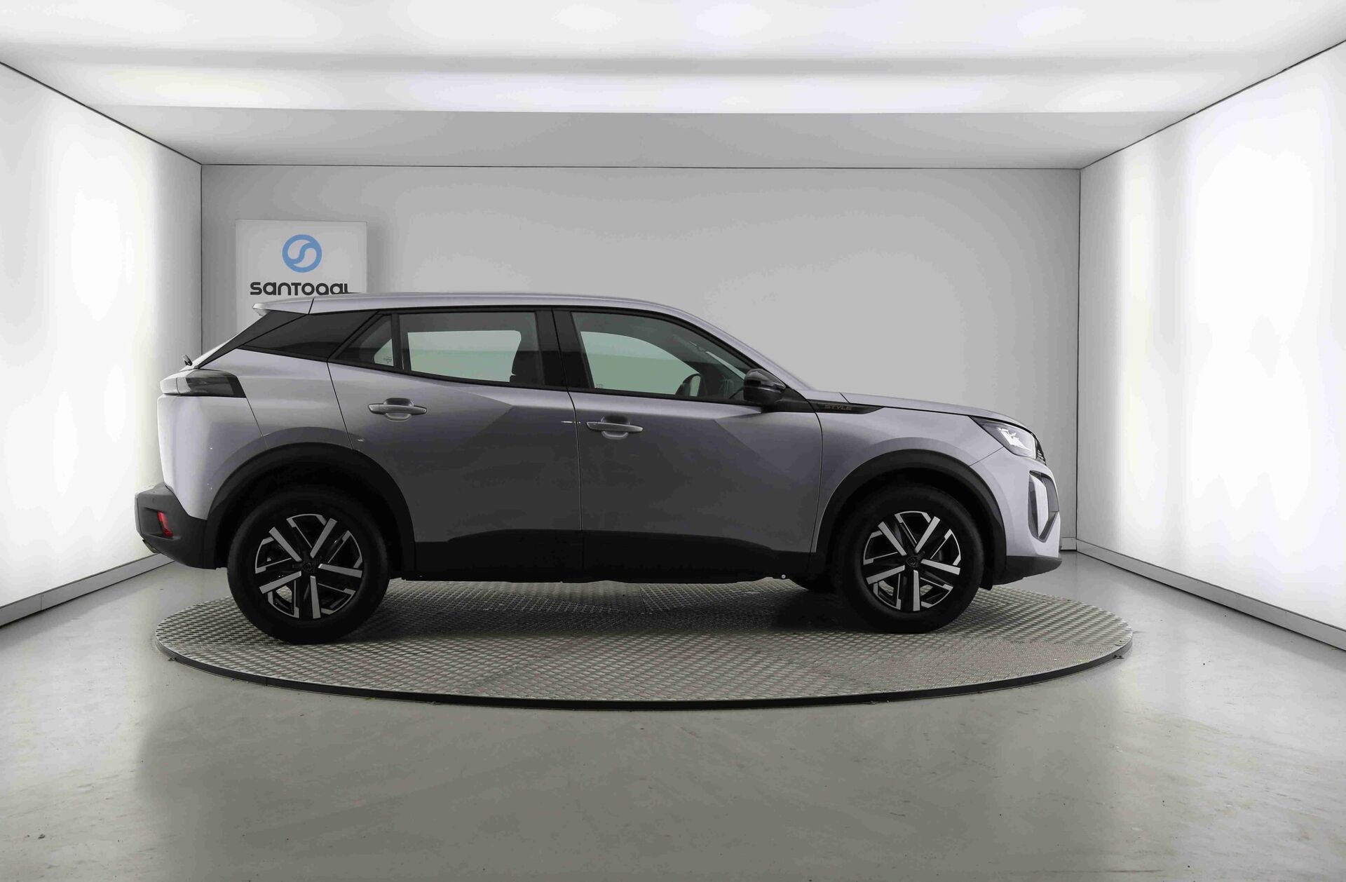 PEUGEOT 2008 1.2 PureTech Style