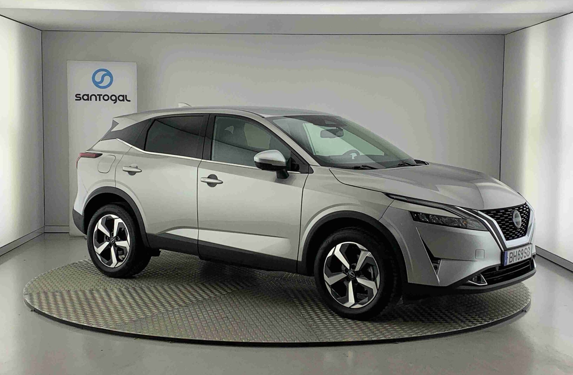 NISSAN Qashqai 1.3 DIG-T N-Connecta LED