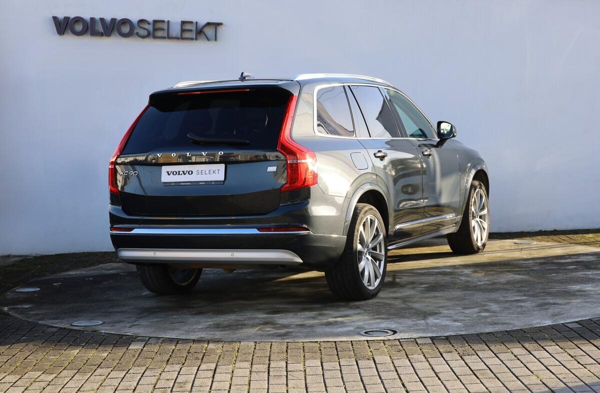 VOLVO XC90 2.0 T8 PHEV Inscription Expression AWD