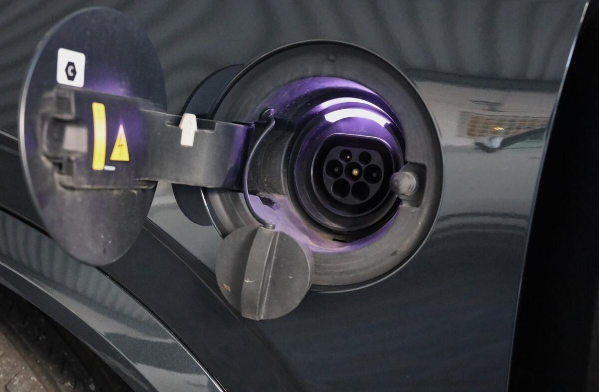 VOLVO XC90 2.0 T8 PHEV Inscription Expression AWD