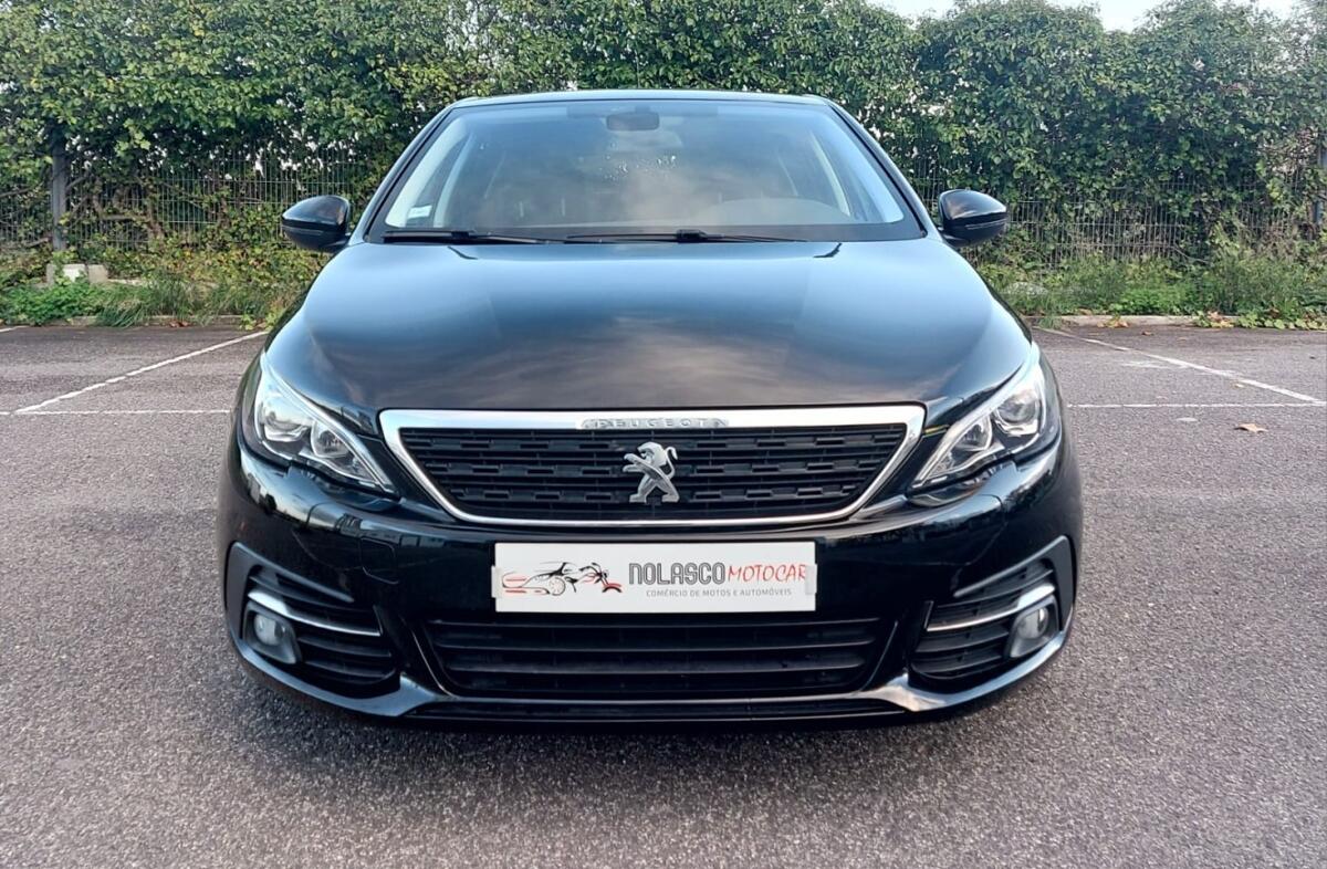 PEUGEOT 308 1.2 PureTech Style
