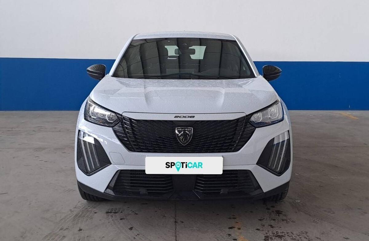 PEUGEOT 2008 1.2 PureTech Active