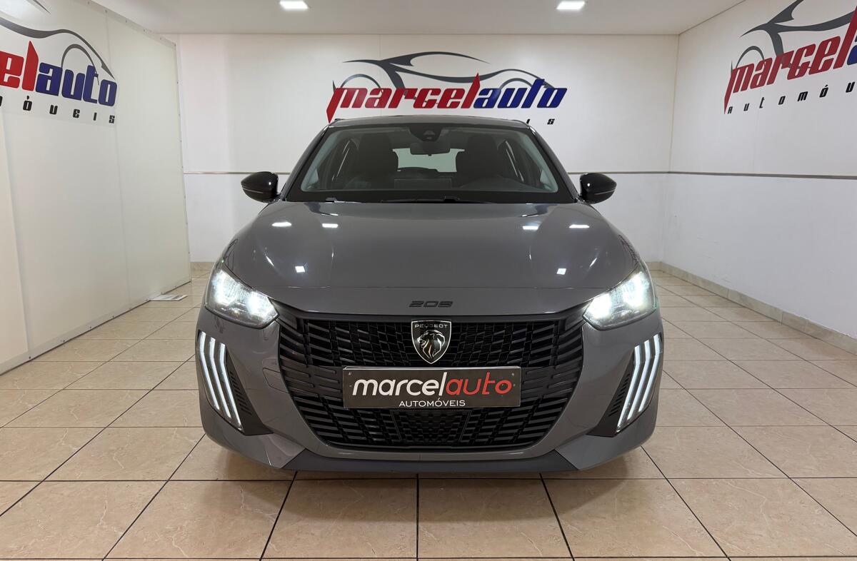 PEUGEOT 208 1.2 PureTech Active