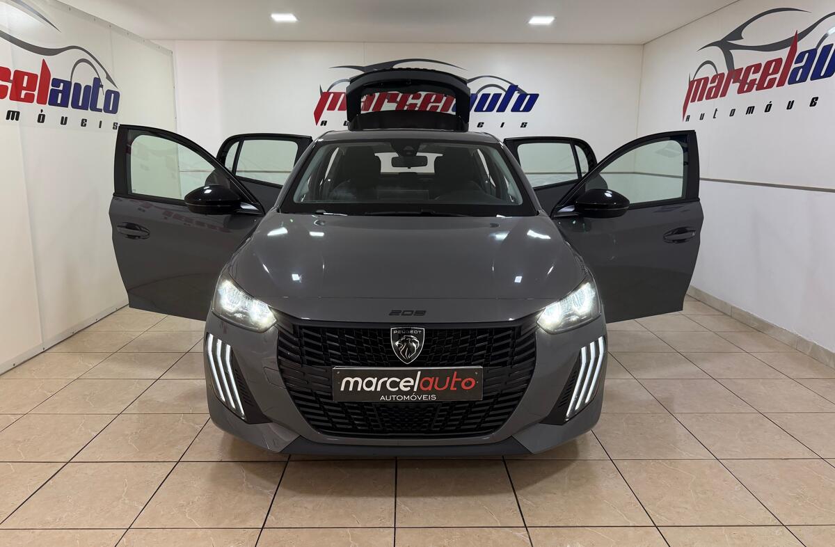 PEUGEOT 208 1.2 PureTech Active
