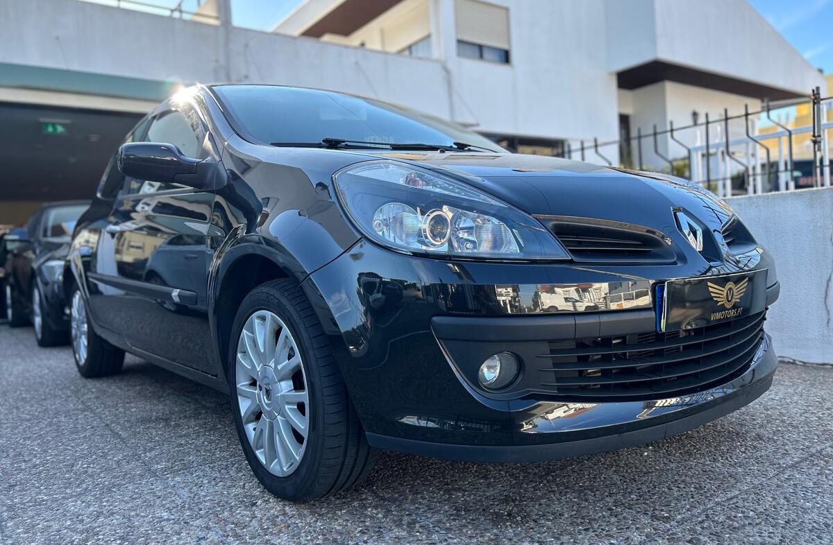RENAULT Clio 1.5 dCi Dynamique S