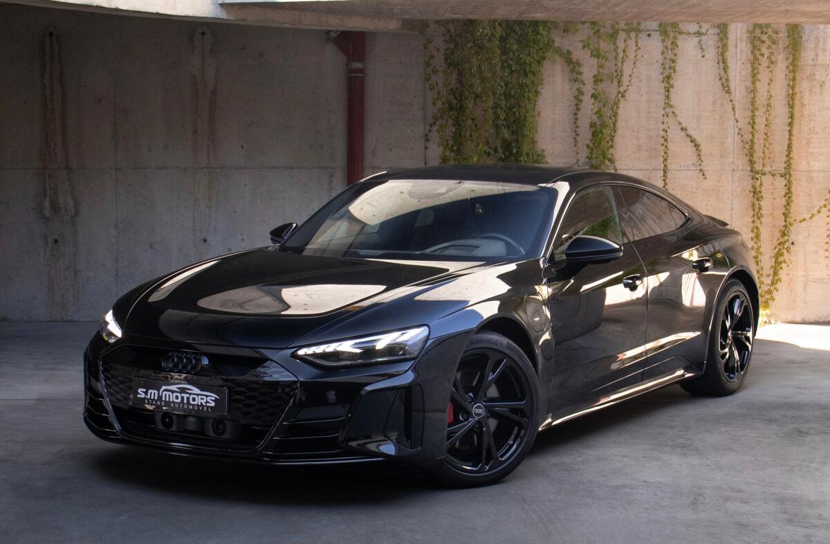 AUDI e-tron GT quattro
