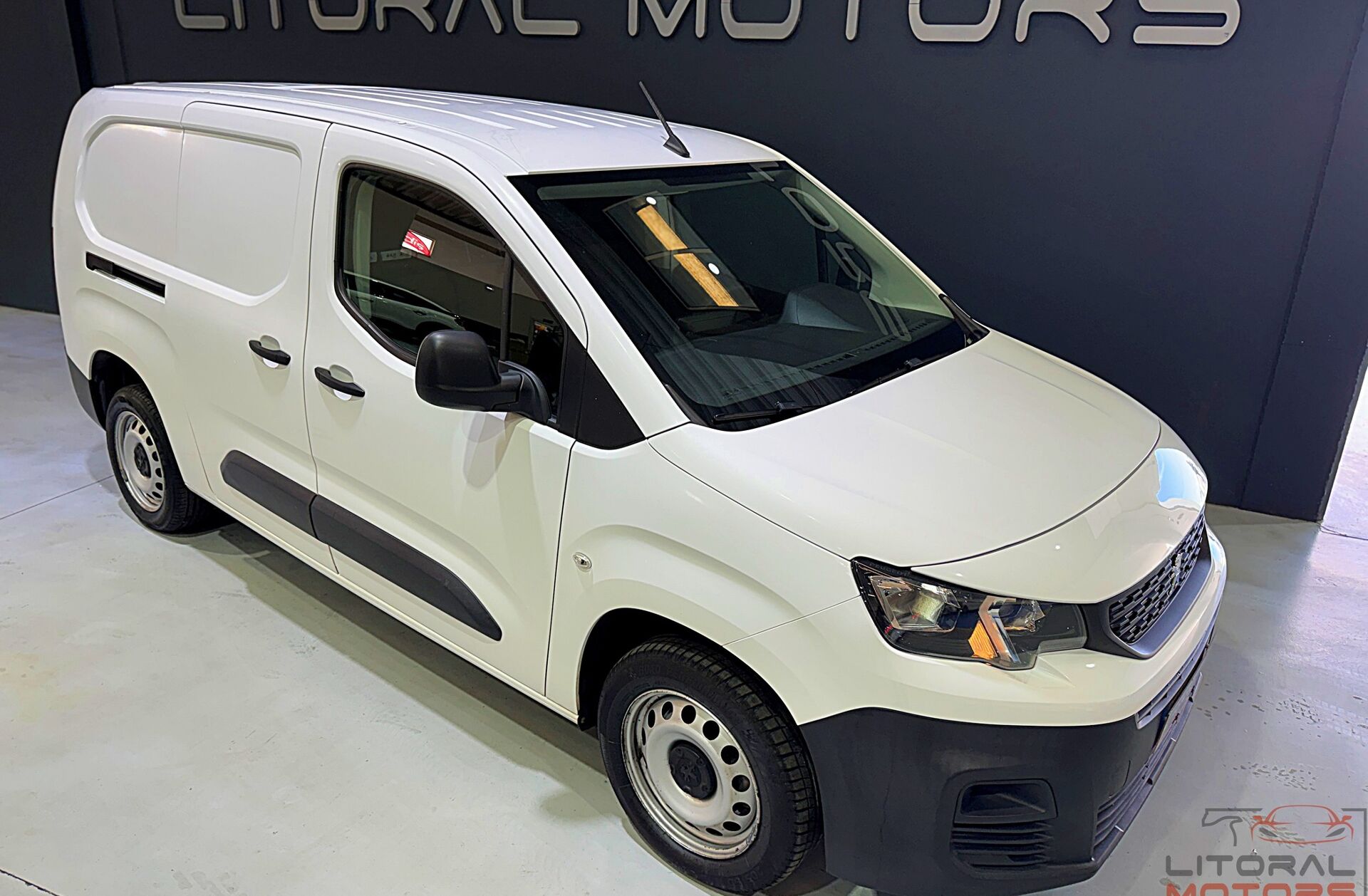 PEUGEOT Partner 1.5 BlueHDi Premium Standard